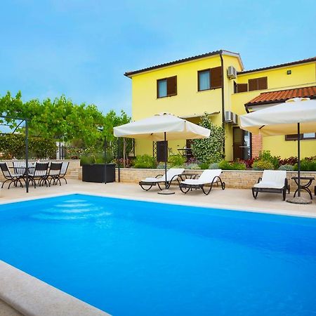 Apartmani Hrelja Labinci Bagian luar foto
