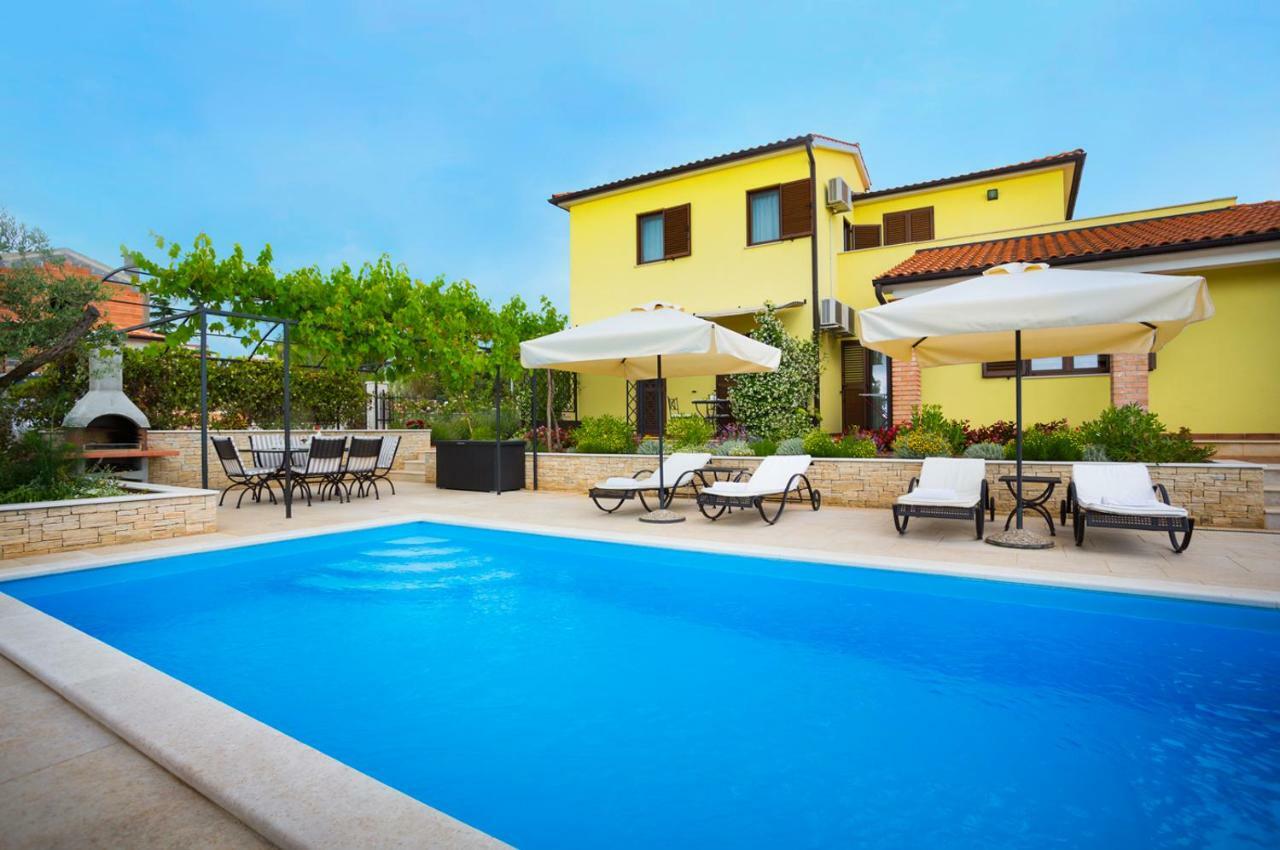 Apartmani Hrelja Labinci Bagian luar foto